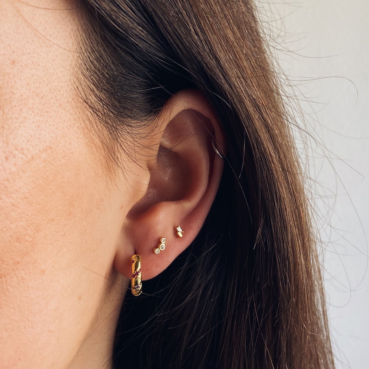 PIERCING SATELITE